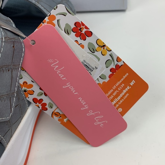 Muk Luks Dusty Blue Buckle Sandals Sz 8 Cushion Non Skid Adjustable Open toe NWT - Picture 5 of 14